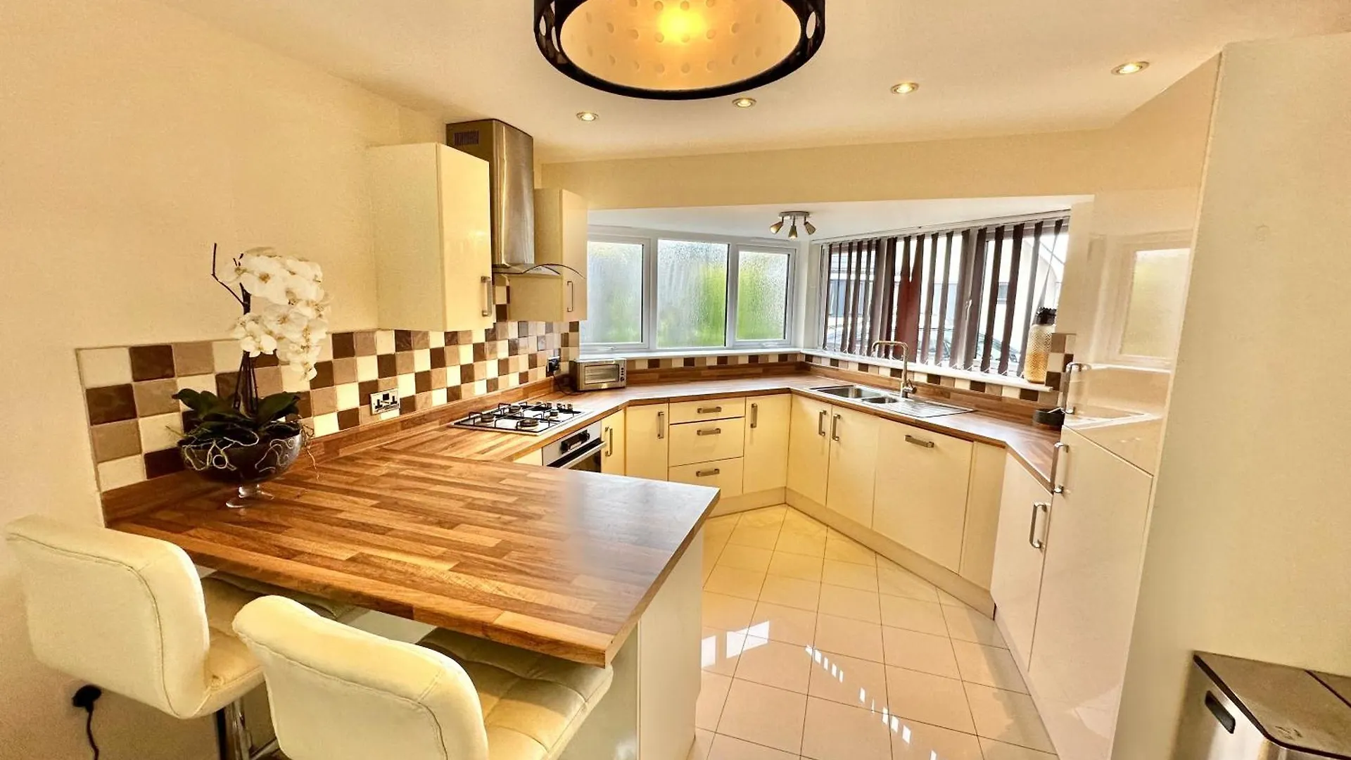 Holiday home Three Bedroom Detached Home With Parking, Dog Friendly, Quiet Location, Short Drive To Beach! Bournemouth